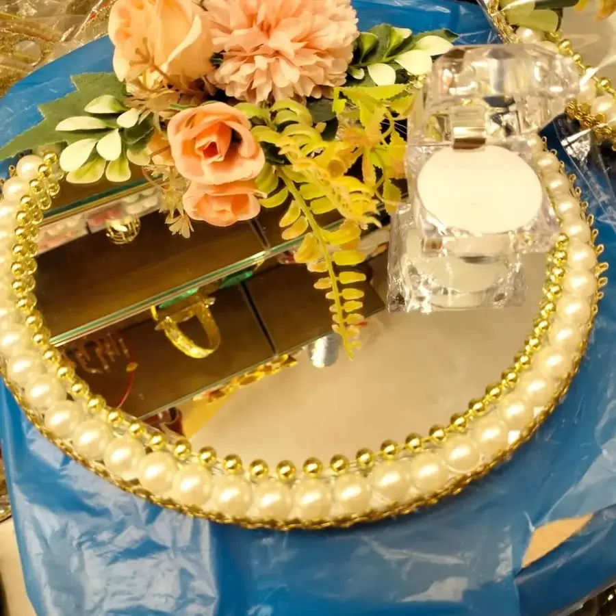 Ring tray with peach flowers and glass boxes